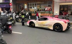 4年前一夜爆火的丁真不进文娱圈转加入桑梓现在他反悔吗 ，黑料正能量zzzttt传送门-“干女儿”套途深满嘴正理的网红主播阒然骗走爸妈养老钱